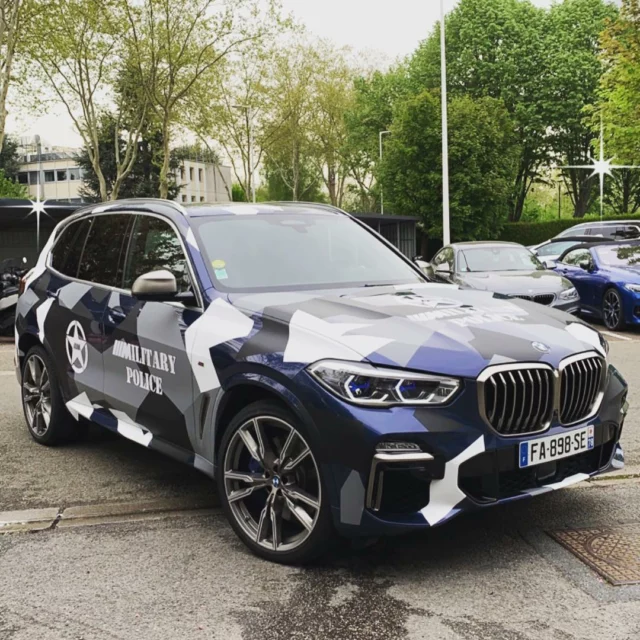#adhésif #pose #poseur #avery #3m #hexis #covering #totalcovering #wrappedcars #carwrap #wrap #dapperwraps #carwrapping #carlovers #teckwrap #instacars #vinyl #vinylwrap #kingsofvinyl #layednotsprayed #vinylwrapping #averydennison #bmw #bmwfrance